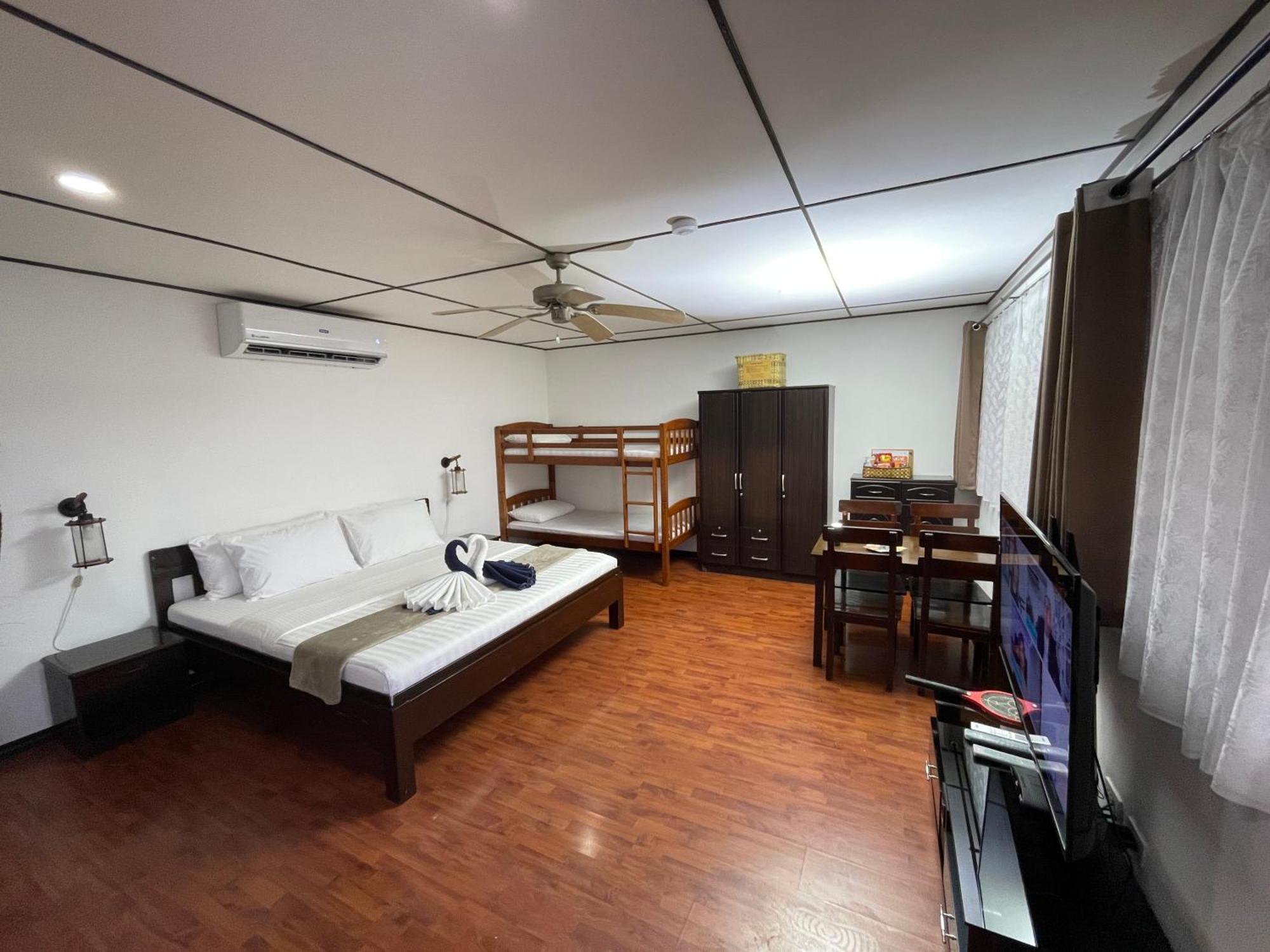 แพร์รอต รีสอร์ต โมลโบล Hotel โมอัลโบอัล ห้อง รูปภาพ