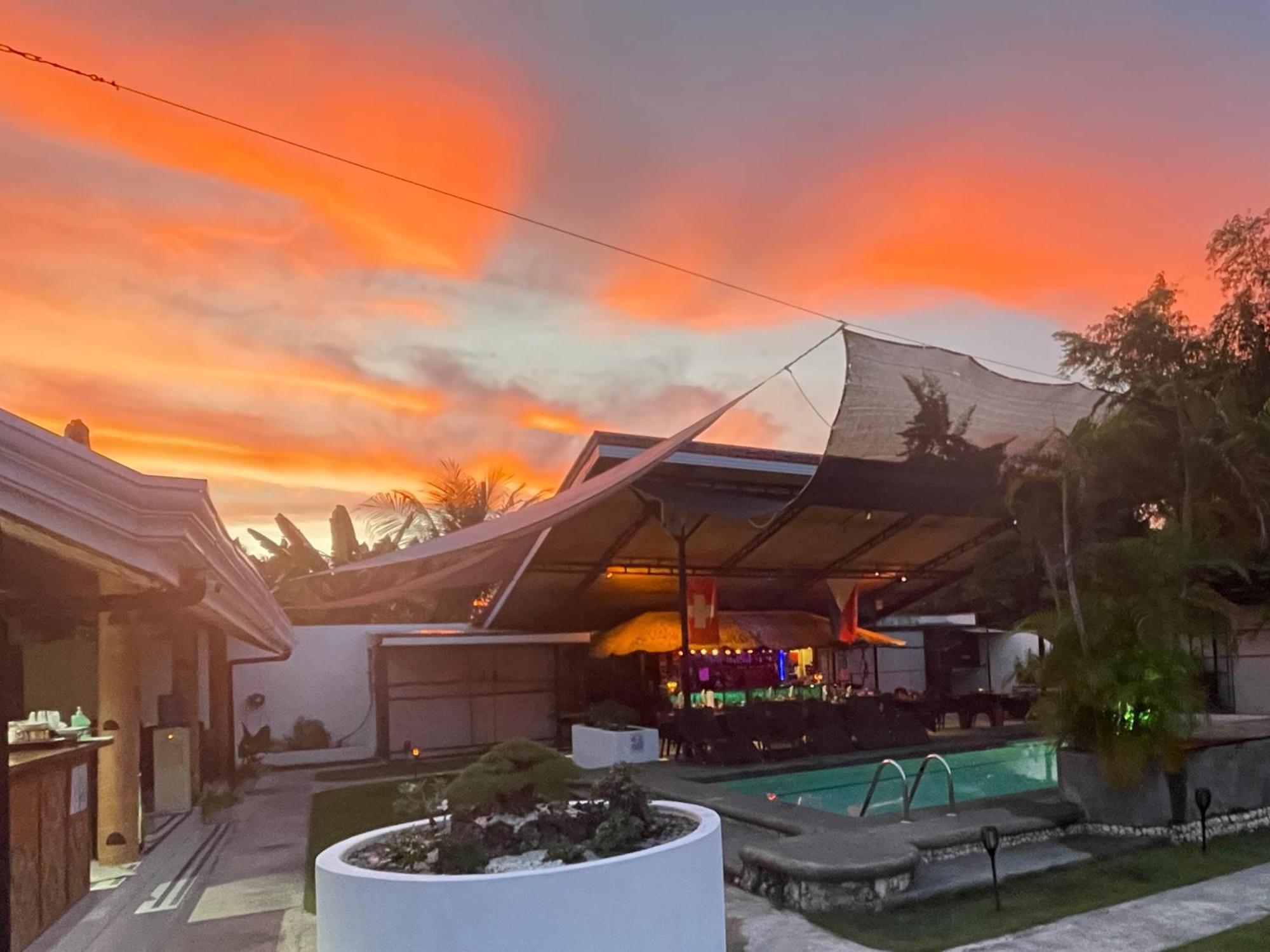 แพร์รอต รีสอร์ต โมลโบล Hotel โมอัลโบอัล ภายนอก รูปภาพ